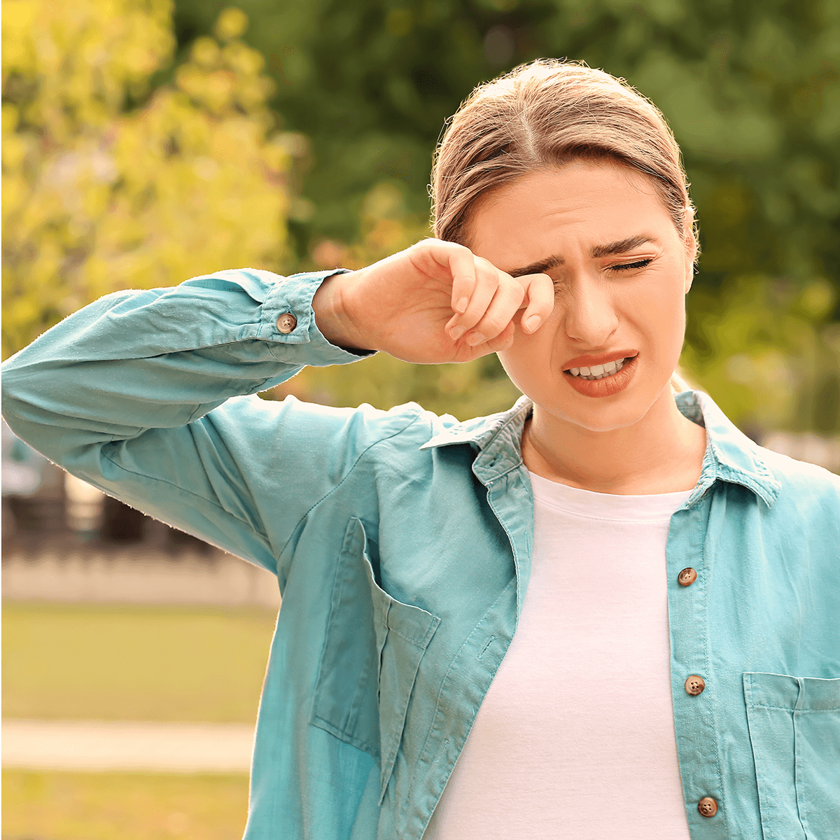 woman with allergy